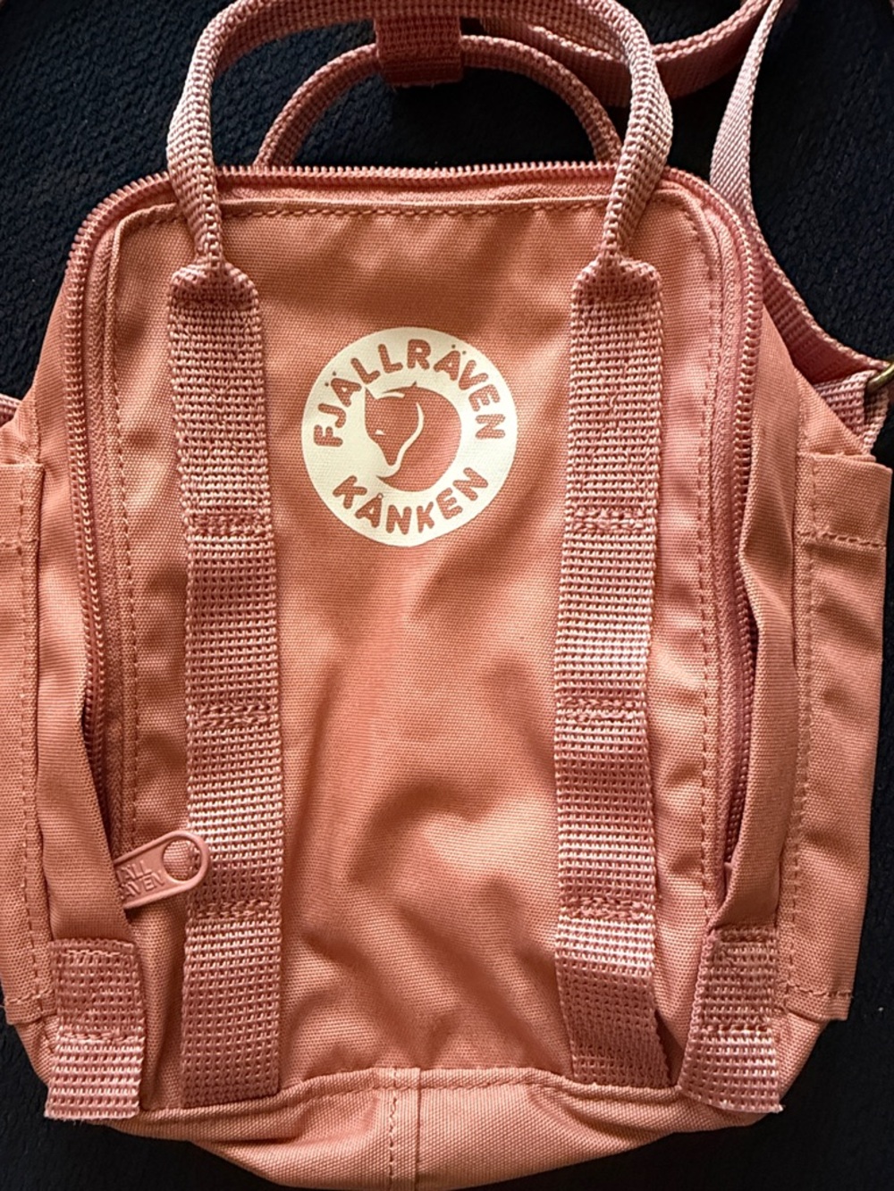 Fjallraven Kånken Mini Crossbody Bag — Dusty Rose